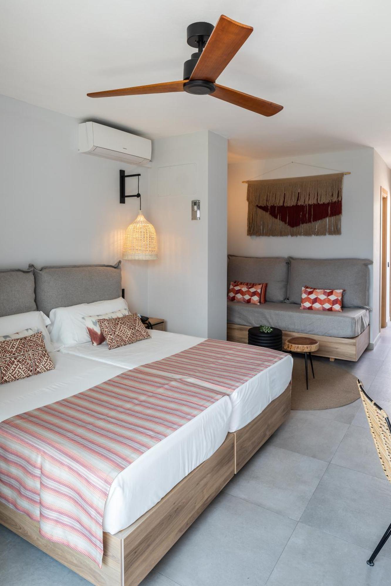 Aparthotel Casita Blanca - Adults Only 聖安東尼奧 外观 照片