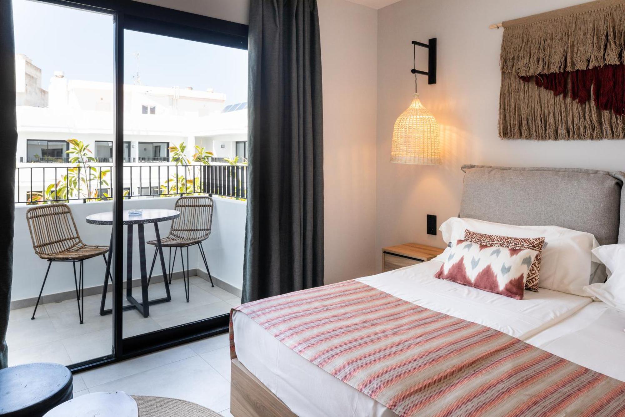 Aparthotel Casita Blanca - Adults Only 聖安東尼奧 外观 照片